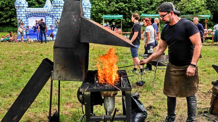 Řemesla pod hradem Hluboký 23.–24.5.
